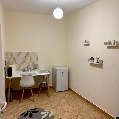 Pensionat Guestroom